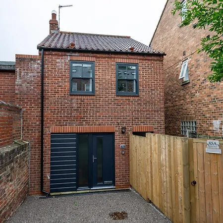 92 Union Terrace *